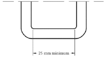 Diagramme montrant la largeur de la barre du dispositif universel d’ancrages d’attaches inférieurs, vue de dessus, avec mesures